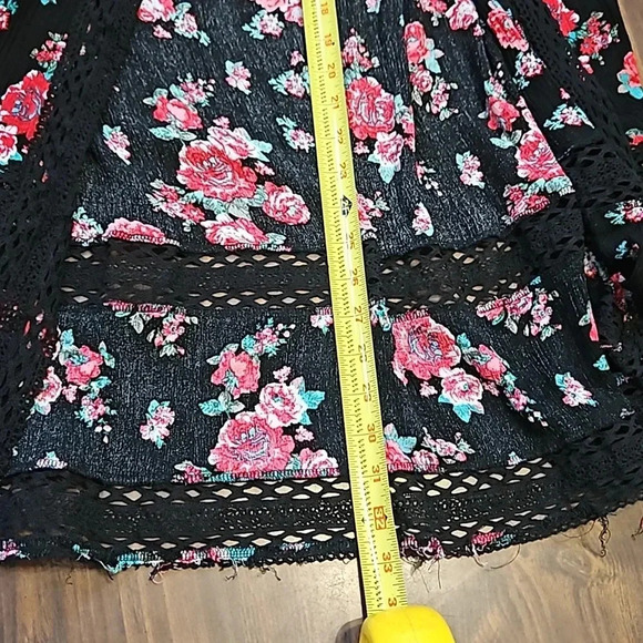 FANCY SHORTS - Picture 7 of 12